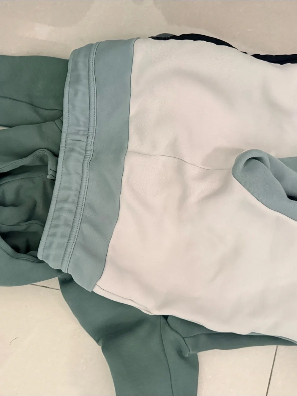 Nike Big Kids Nike Tech Large Sage Green Hooded Jacket & Two-Tone Joggers Set